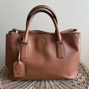 Tory Burch Robinson Double-Zip Tote